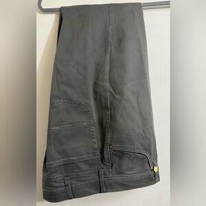 Wrangler Straight‎ Fit Dark Gray Pants Size 38X30